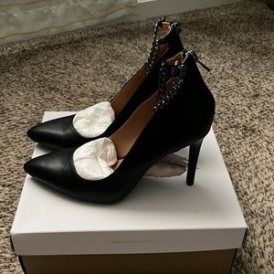 Jessica Simpson Halliye heels
